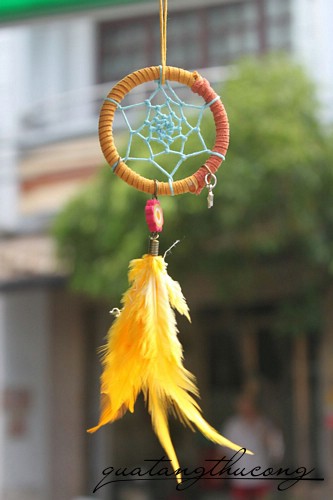 Dreamcatcher vàng nổi bật
